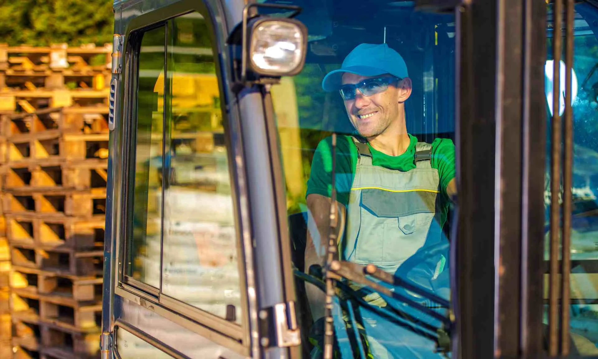 Tips Meningkatkan Efisiensi Penggunaan Forklift di Tempat Kerja